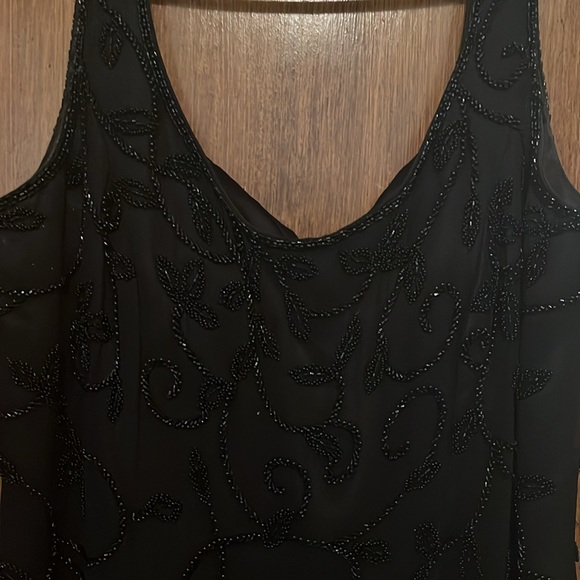 Long Dress to the floor beaded design split in back - Picture 2 of 6